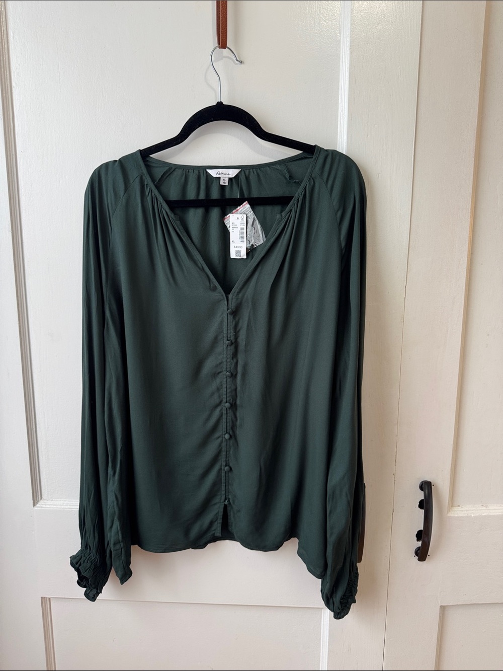 Reitmans Dark Green Button-Front Long-Sleeve Blouse